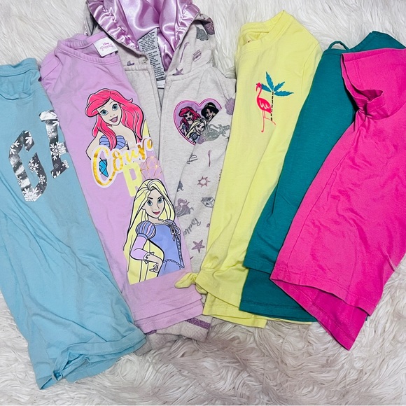 Lot of 27 girls shirts size 7s, 8s and some 7/8s. - Picture 8 of 8